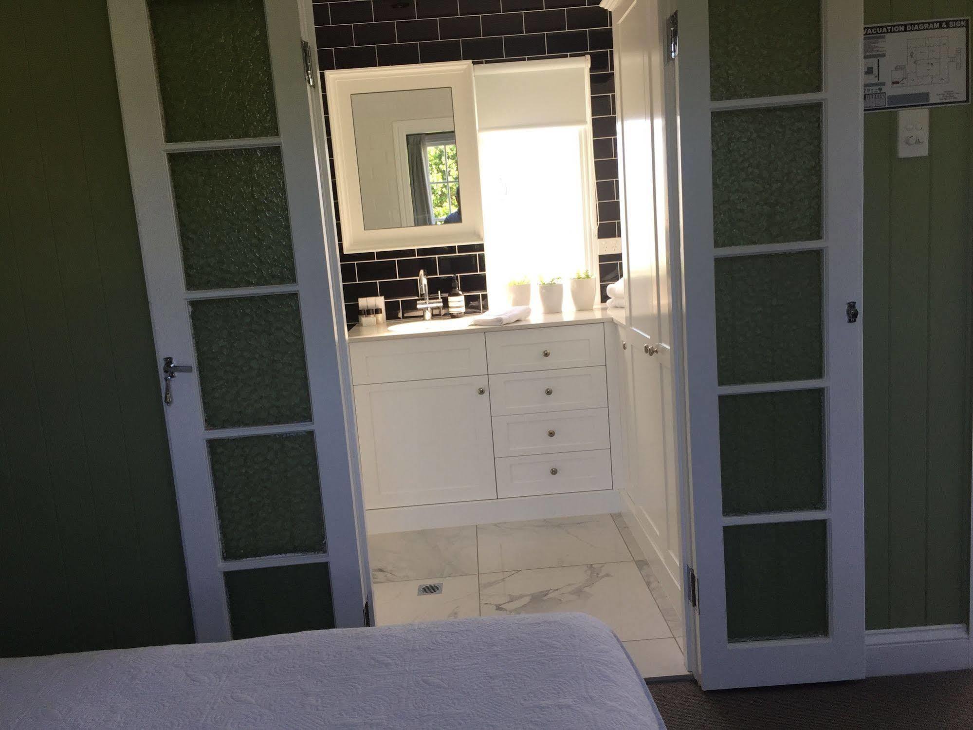 Heal House Bed & Breakfast Brisbane Ngoại thất bức ảnh